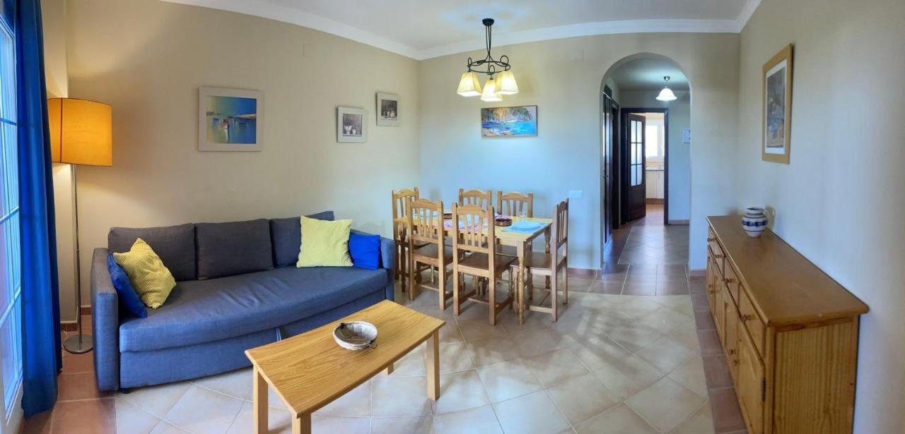 Apartamentos อิสลากาเนรา ภายนอก รูปภาพ