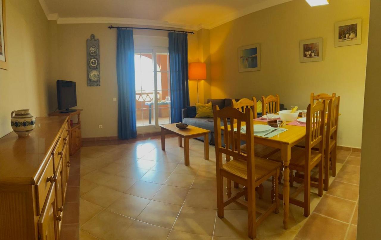 Apartamentos อิสลากาเนรา ภายนอก รูปภาพ