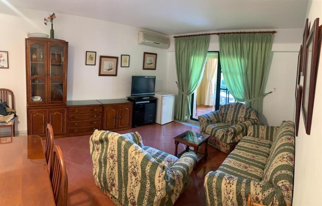 Apartamentos อิสลากาเนรา ภายนอก รูปภาพ