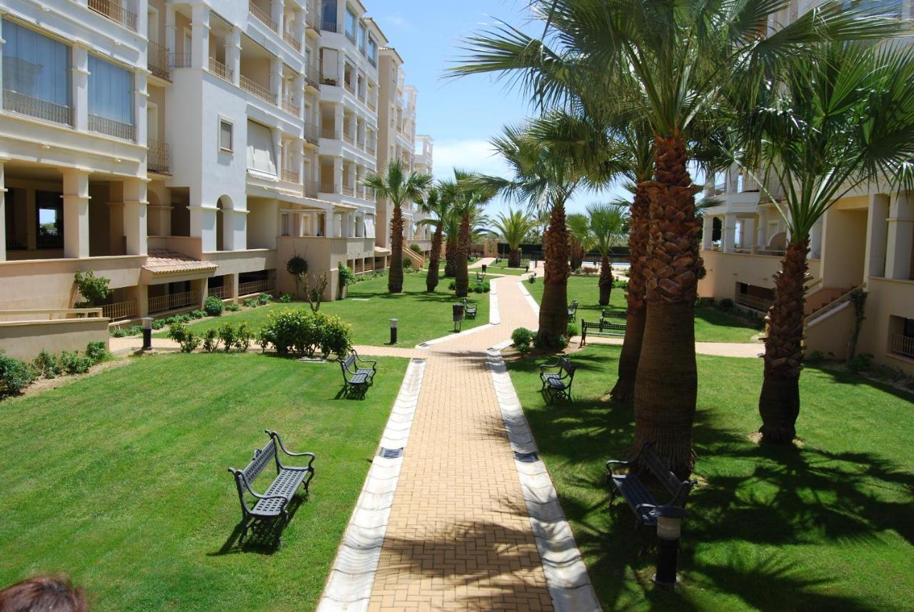 Apartamentos อิสลากาเนรา ภายนอก รูปภาพ